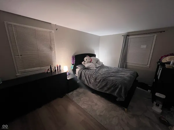 $2,100 | 1147 Darby Lane, Indianapolis, IN 46260