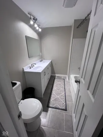 $2,100 | 1147 Darby Lane, Indianapolis, IN 46260