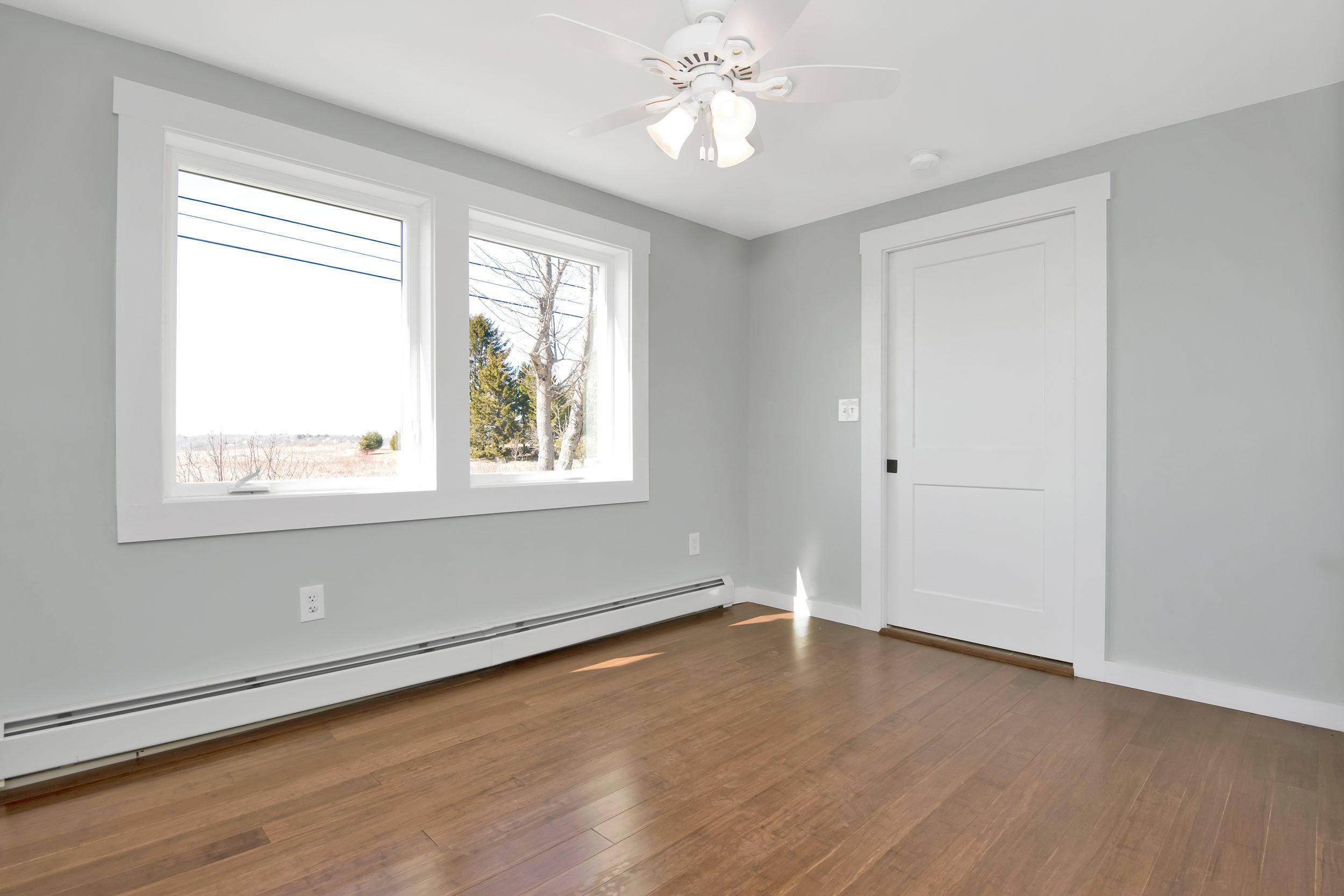 190 St George Road South Thomaston, ME 04858 - Photo 22 of 44 Pocket door, ceiling fan, bamboo floors