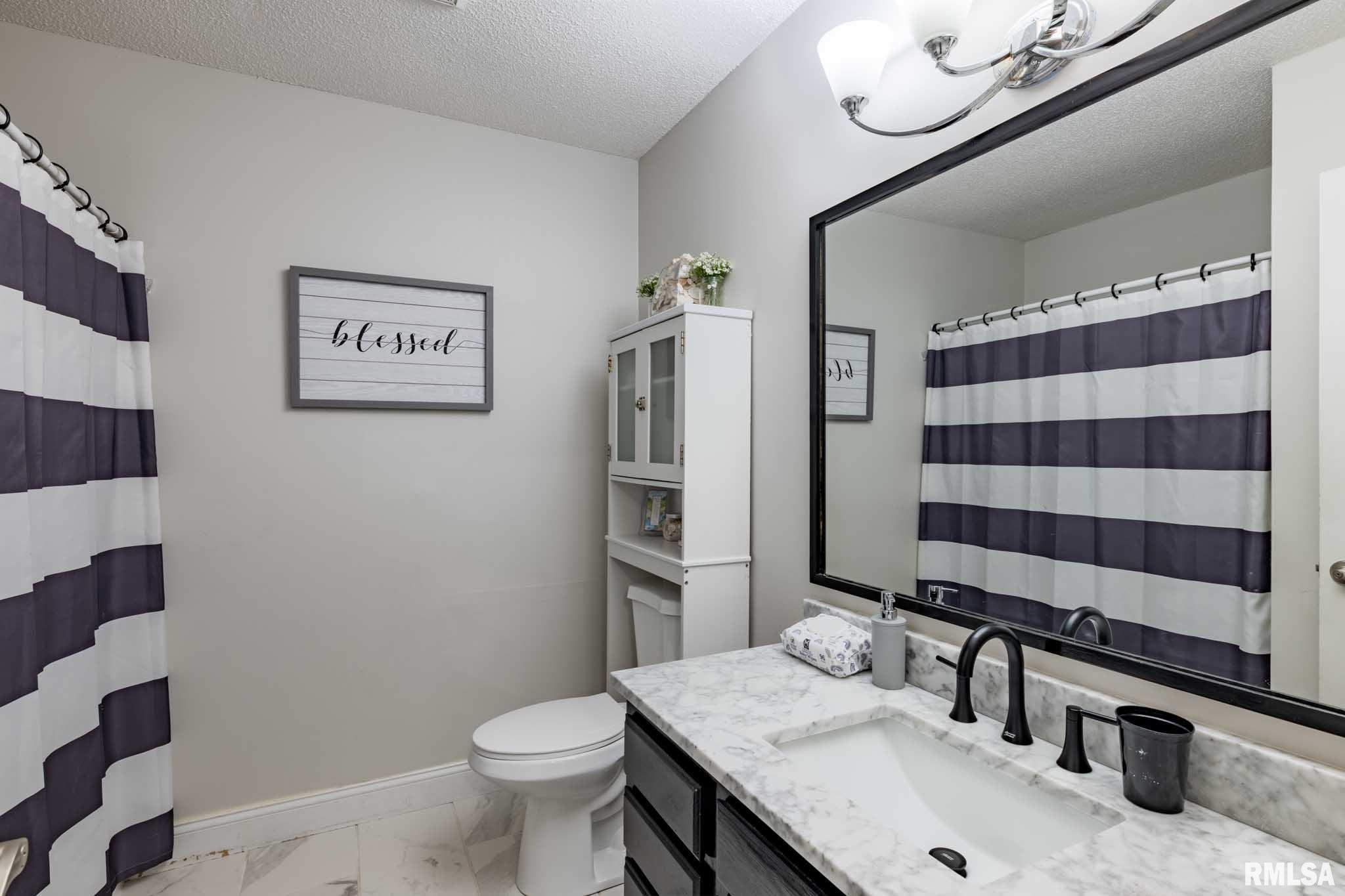 6443 Roberts Road Marion, IL 62959 - Photo 21 of 40 Gallery Image 21