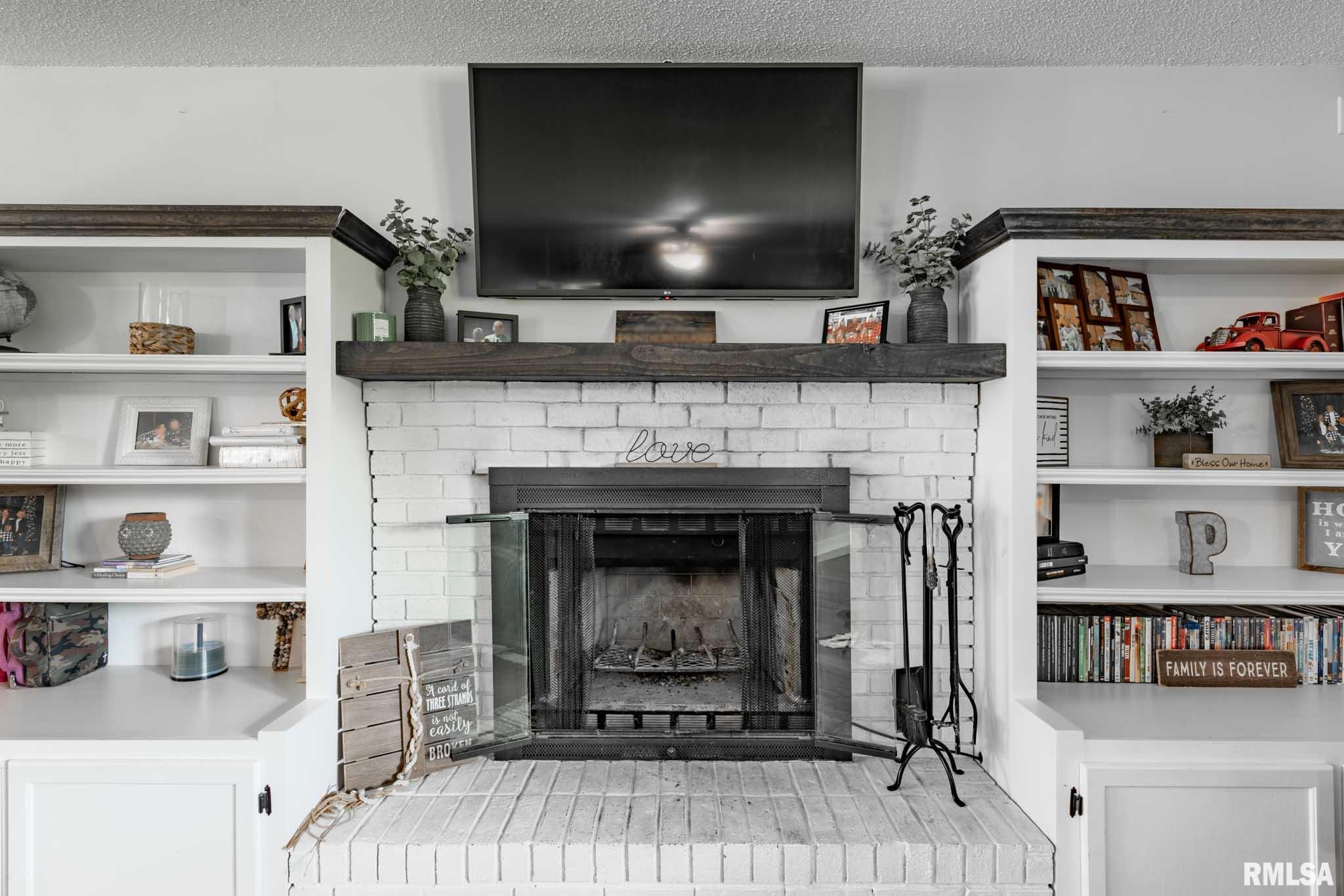 6443 Roberts Road Marion, IL 62959 - Photo 6 of 40 Gallery Image 6
