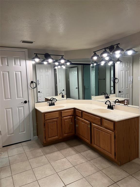 4529 North O'Connor Road, Unit 2192 Irving, TX 75062 - Photo 2 of 10