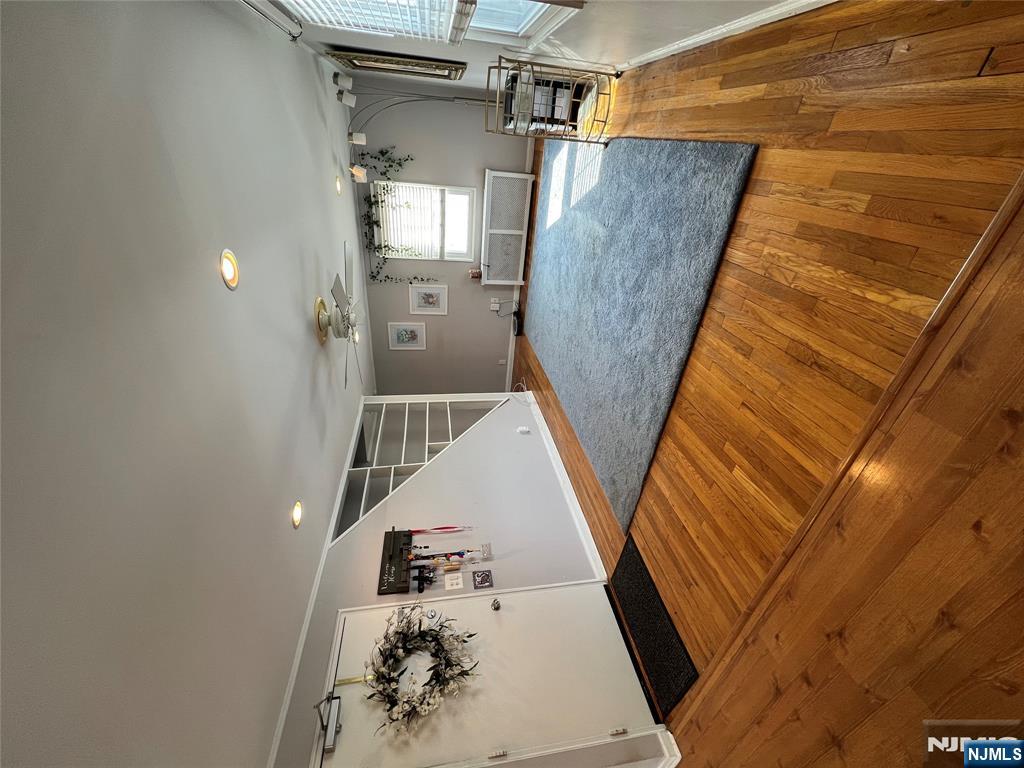 134 B Hastings Avenue Rutherford, NJ 07070 - Photo 4 of 11