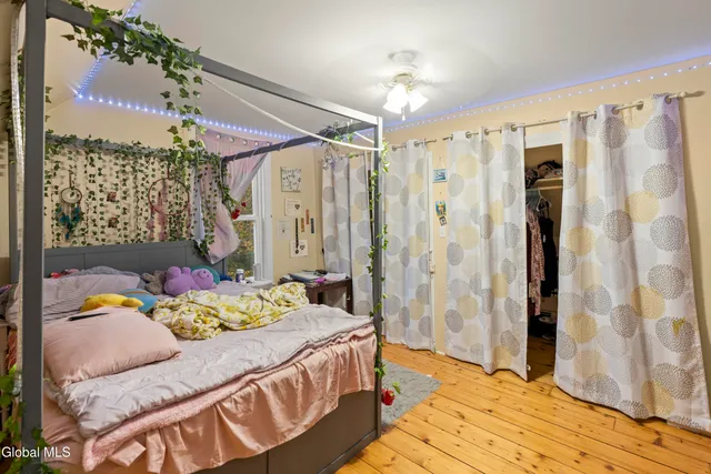 $299,900 | 4982 Highway 7, Hoosick, NY 12089