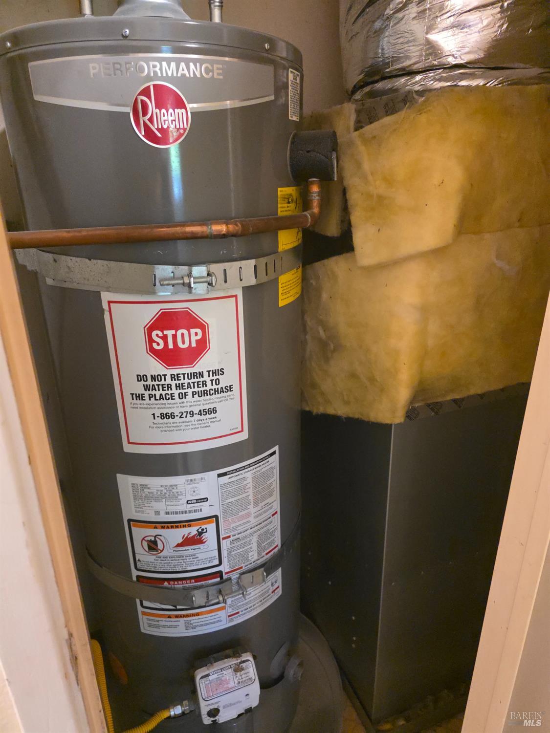 6375 San Benito Way Rohnert Park, CA 94928 - Photo 12 of 24 a close up of a sign