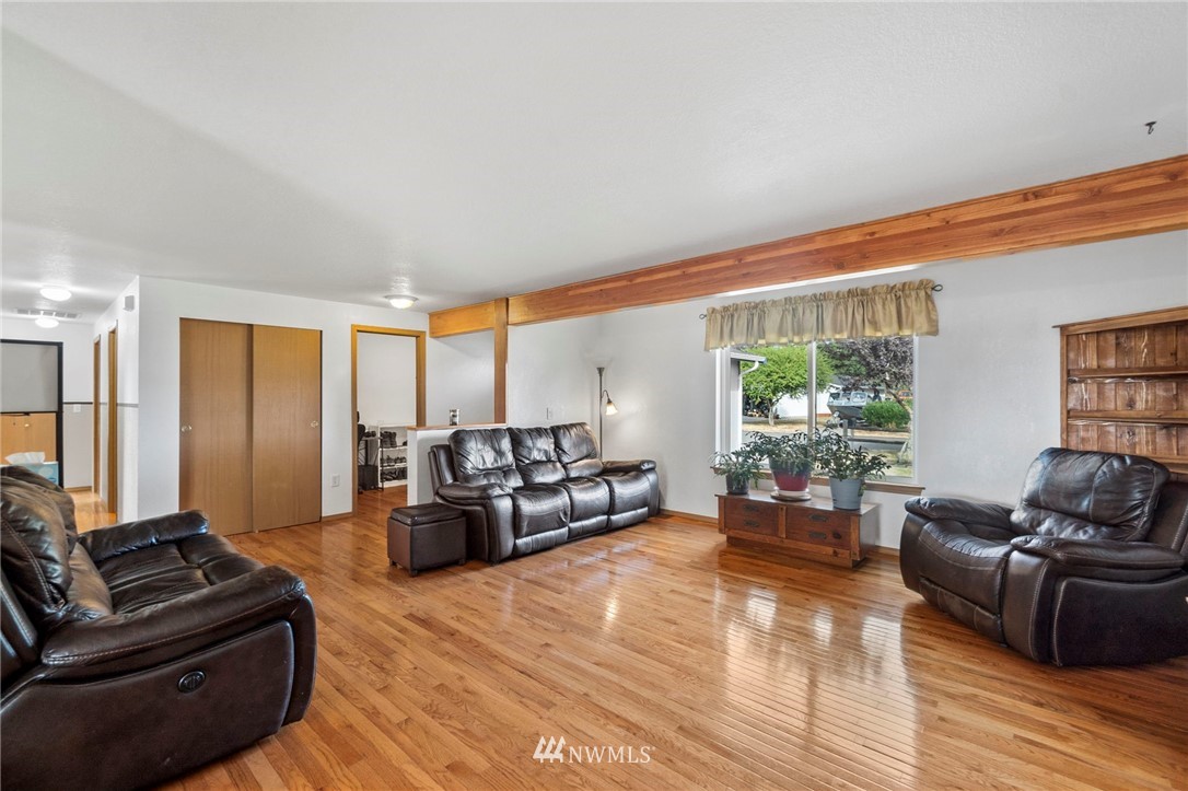 17708 Camus Drive Southwest Rochester, WA 98579 - Photo 4 of 22