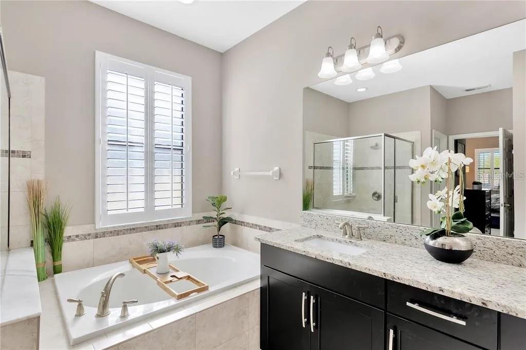 1607 Feather Grass Loop Lutz, FL 33558 - Photo 15 of 25