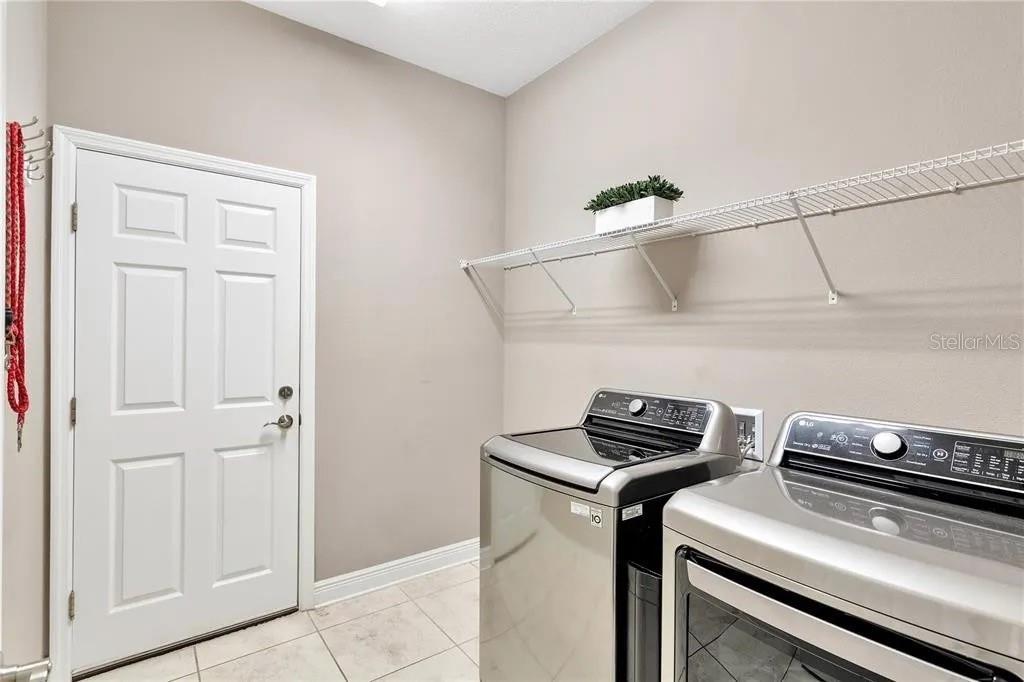 1607 Feather Grass Loop Lutz, FL 33558 - Photo 20 of 25