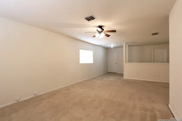 $1,850 | 125 Creek Run, Cibolo, TX 78108