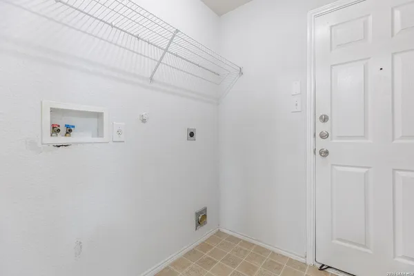 $1,850 | 125 Creek Run, Cibolo, TX 78108