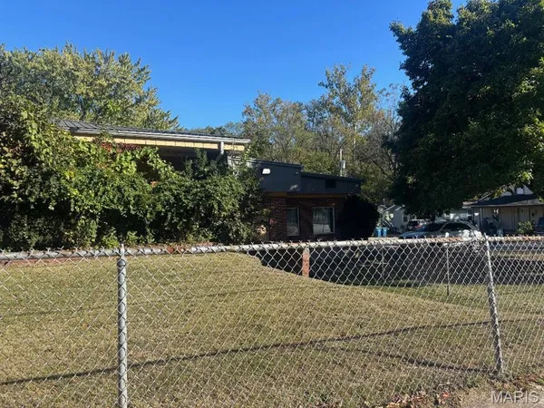 $139,900 | 735 Park Drive, Alton, IL 62002