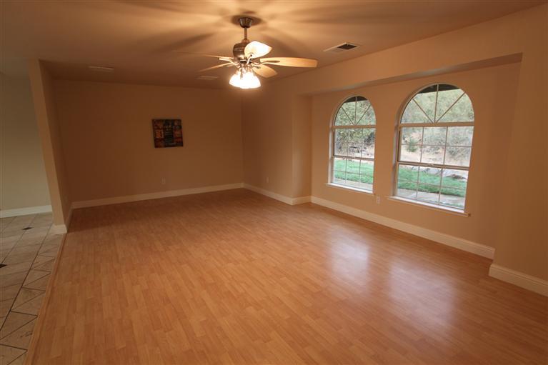 29998 Revis Road Coarsegold, CA 93614 - Photo 5 of 24 Gallery Image 5