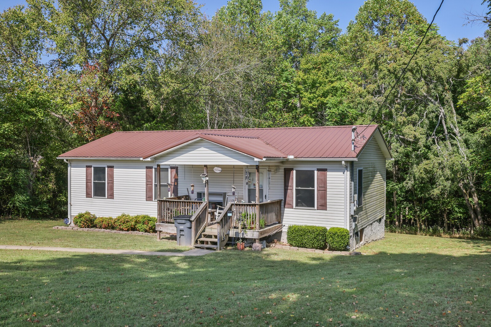 634 Bennett Hill Road Red Boiling Springs, TN 37150 - Photo 2 of 44 a view of a house with a yard