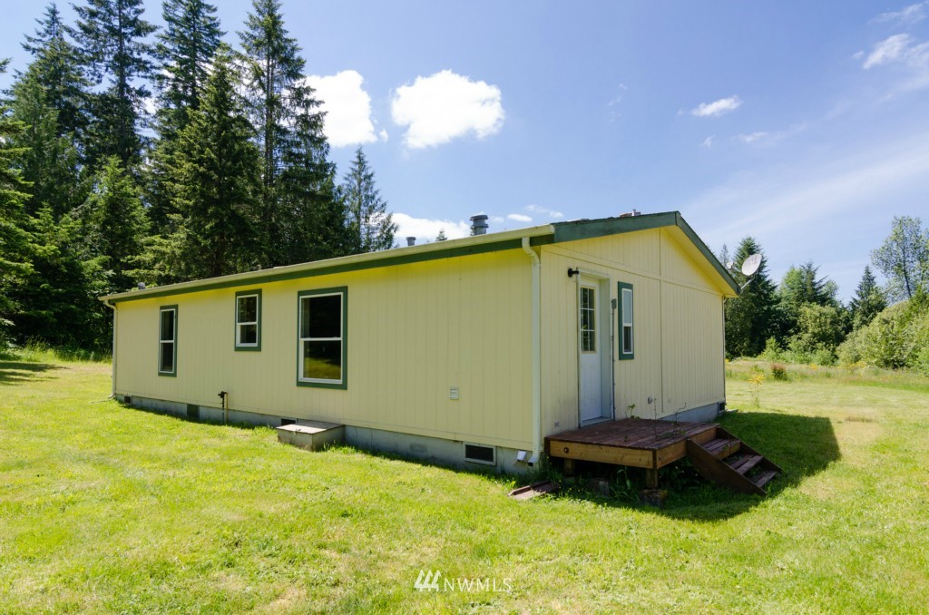 33209 Locke Road Roy, WA 98580 - Photo 2 of 25 Gallery Image 2
