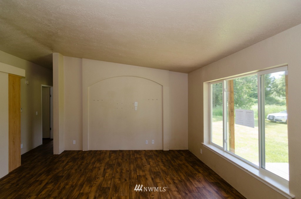 33209 Locke Road Roy, WA 98580 - Photo 12 of 25 Gallery Image 12