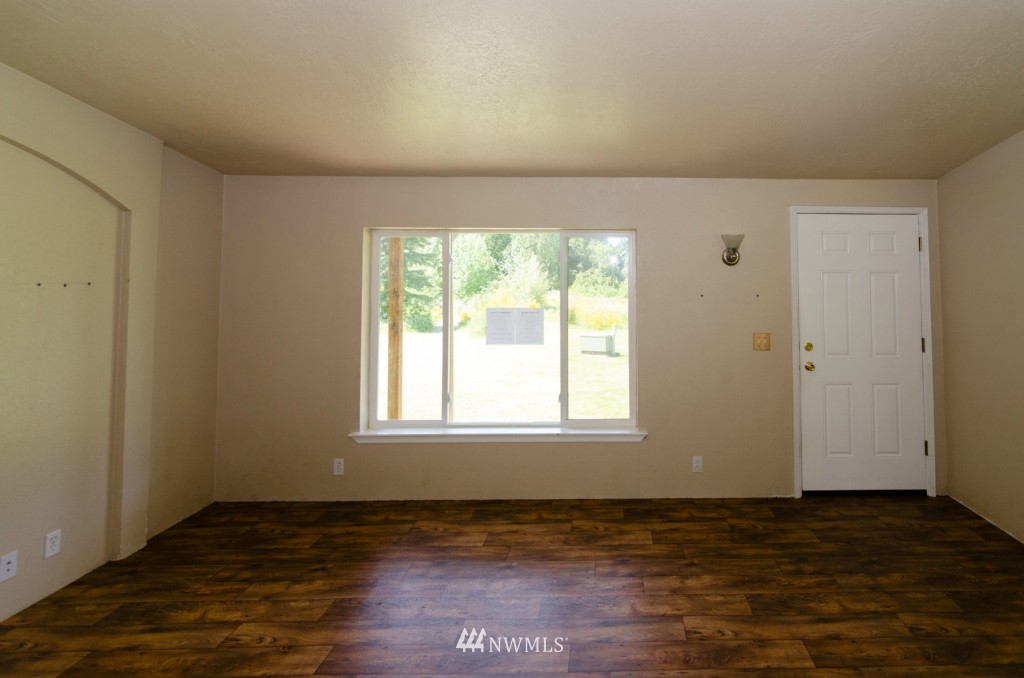 33209 Locke Road Roy, WA 98580 - Photo 13 of 25 Gallery Image 13