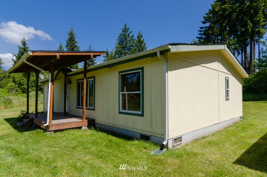 33209 Locke Road Roy, WA 98580 - Photo 5 of 25 Gallery Image 5