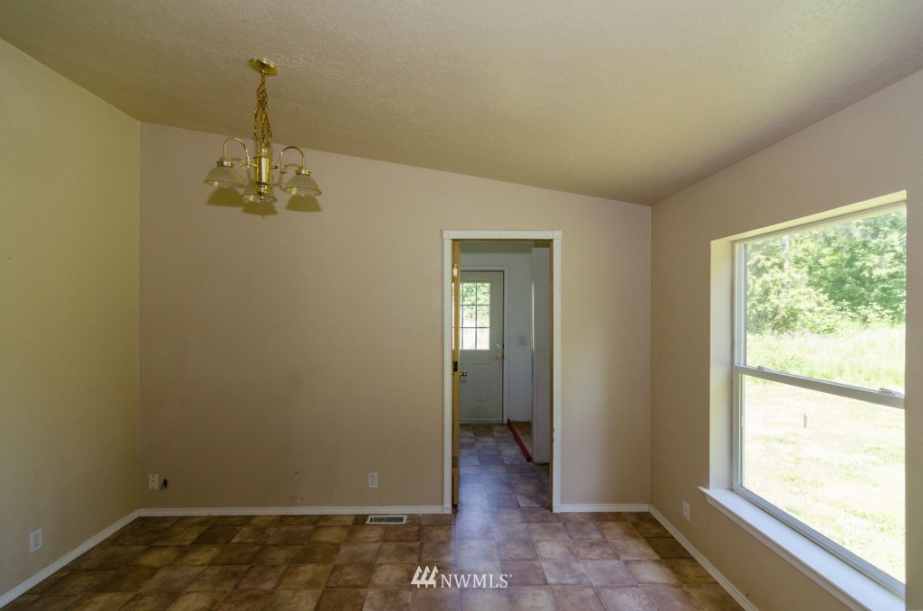 33209 Locke Road Roy, WA 98580 - Photo 10 of 25 Gallery Image 10