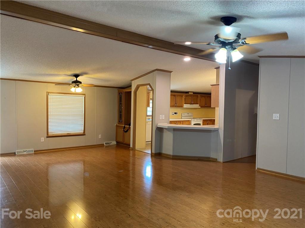 2475 Messer Road Valdese, NC 28690 - Photo 8 of 9 Gallery Image 8