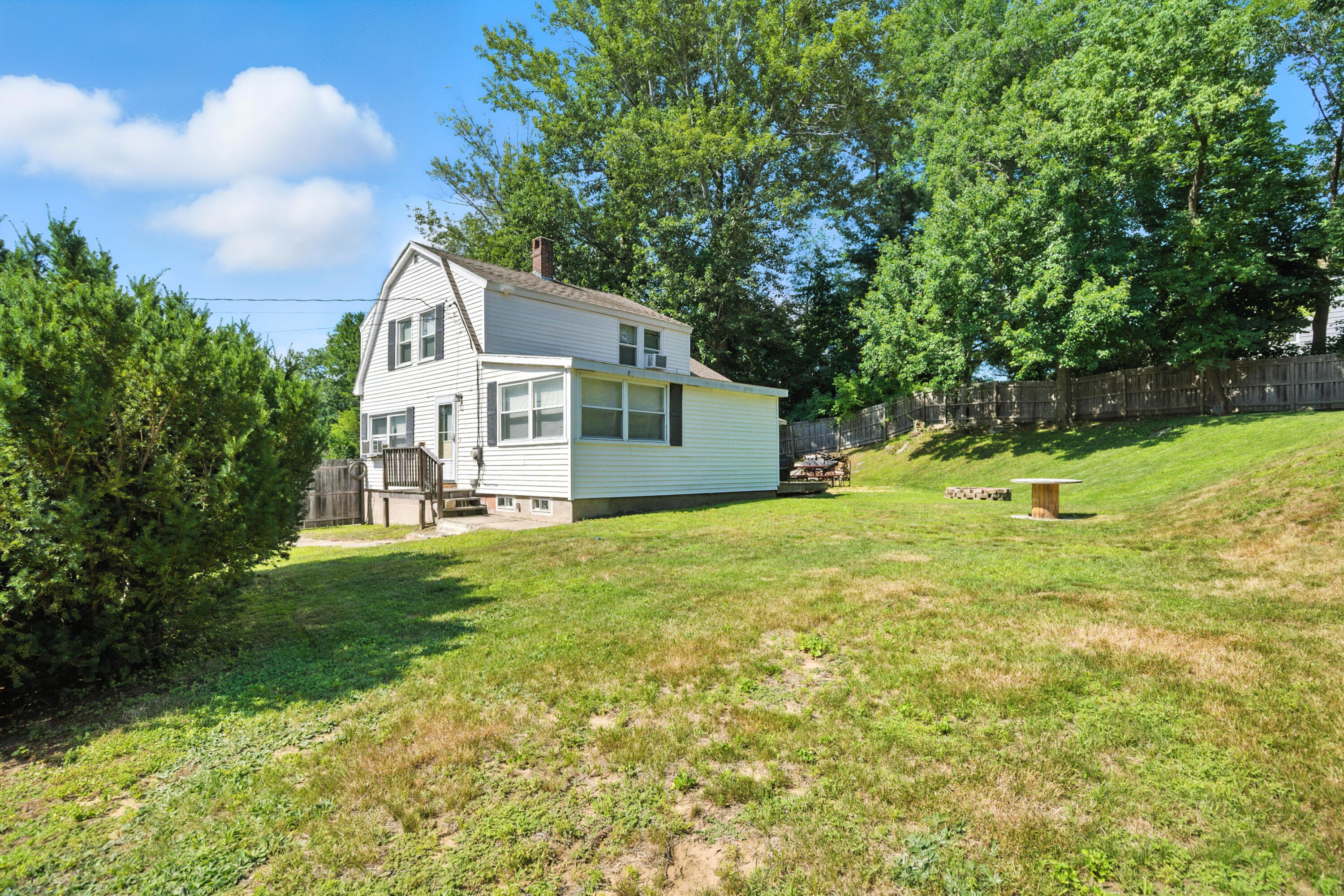 38 Smith Street Auburn, ME 04210 - Photo 3 of 52 02-38 Smith St_Auburn_ME-57