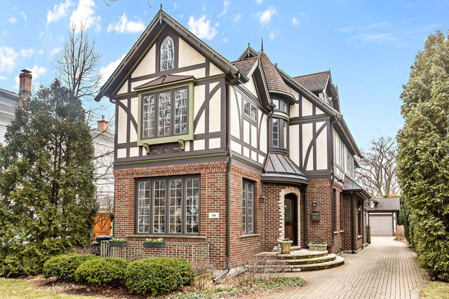 556 Willow Road Winnetka, IL 60093 - Photo 1 of 1