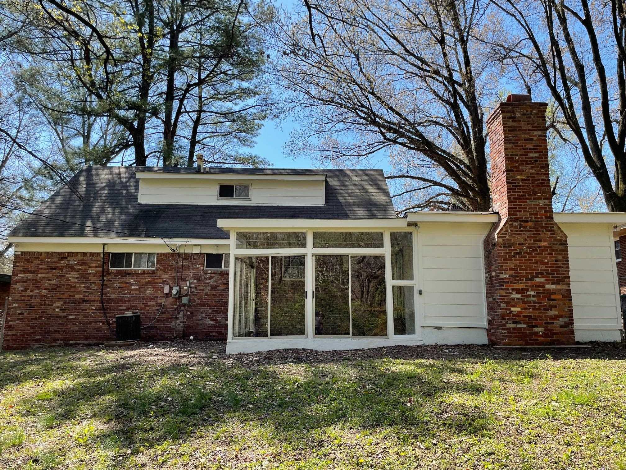 1898 Pennel Road Memphis, TN 38116 - Photo 2 of 34 front view of a house with a yard
