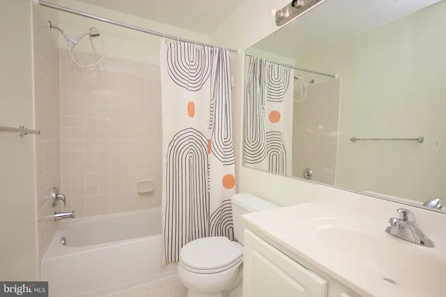 $655,000 | 43259 Sunderleigh Square, Broadlands, VA 20148