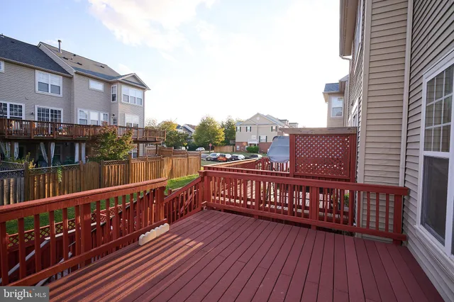 $655,000 | 43259 Sunderleigh Square, Broadlands, VA 20148