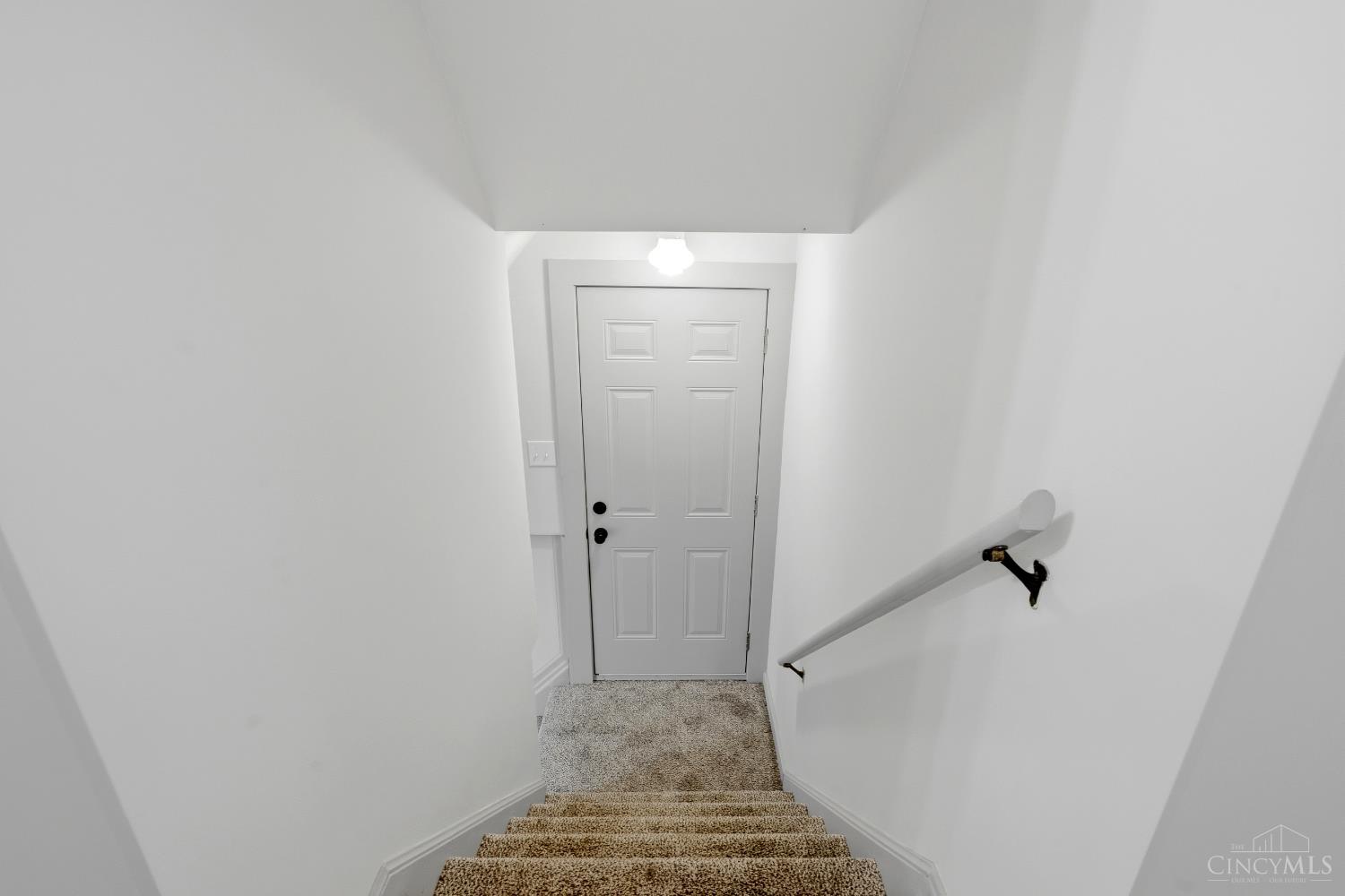 2836 Banning Road Cincinnati, OH 45239 - Photo 27 of 43