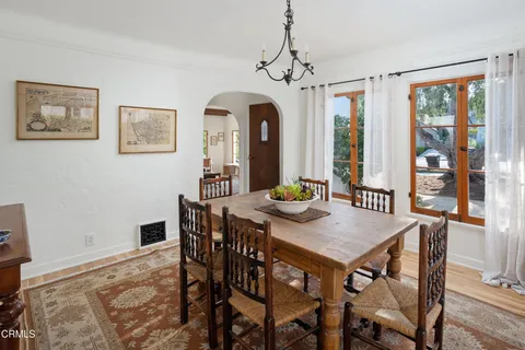 $1,365,000 | 1334 Carmen Drive, Glendale, CA 91207