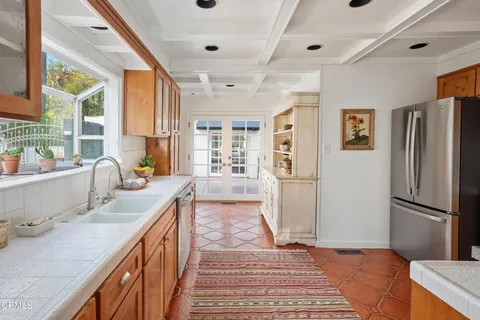 $1,365,000 | 1334 Carmen Drive, Glendale, CA 91207