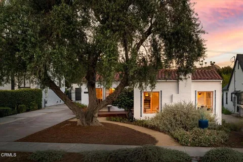 $1,365,000 | 1334 Carmen Drive, Glendale, CA 91207