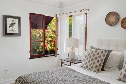 $1,365,000 | 1334 Carmen Drive, Glendale, CA 91207