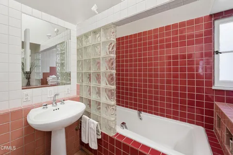 $1,365,000 | 1334 Carmen Drive, Glendale, CA 91207