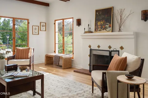 $1,365,000 | 1334 Carmen Drive, Glendale, CA 91207