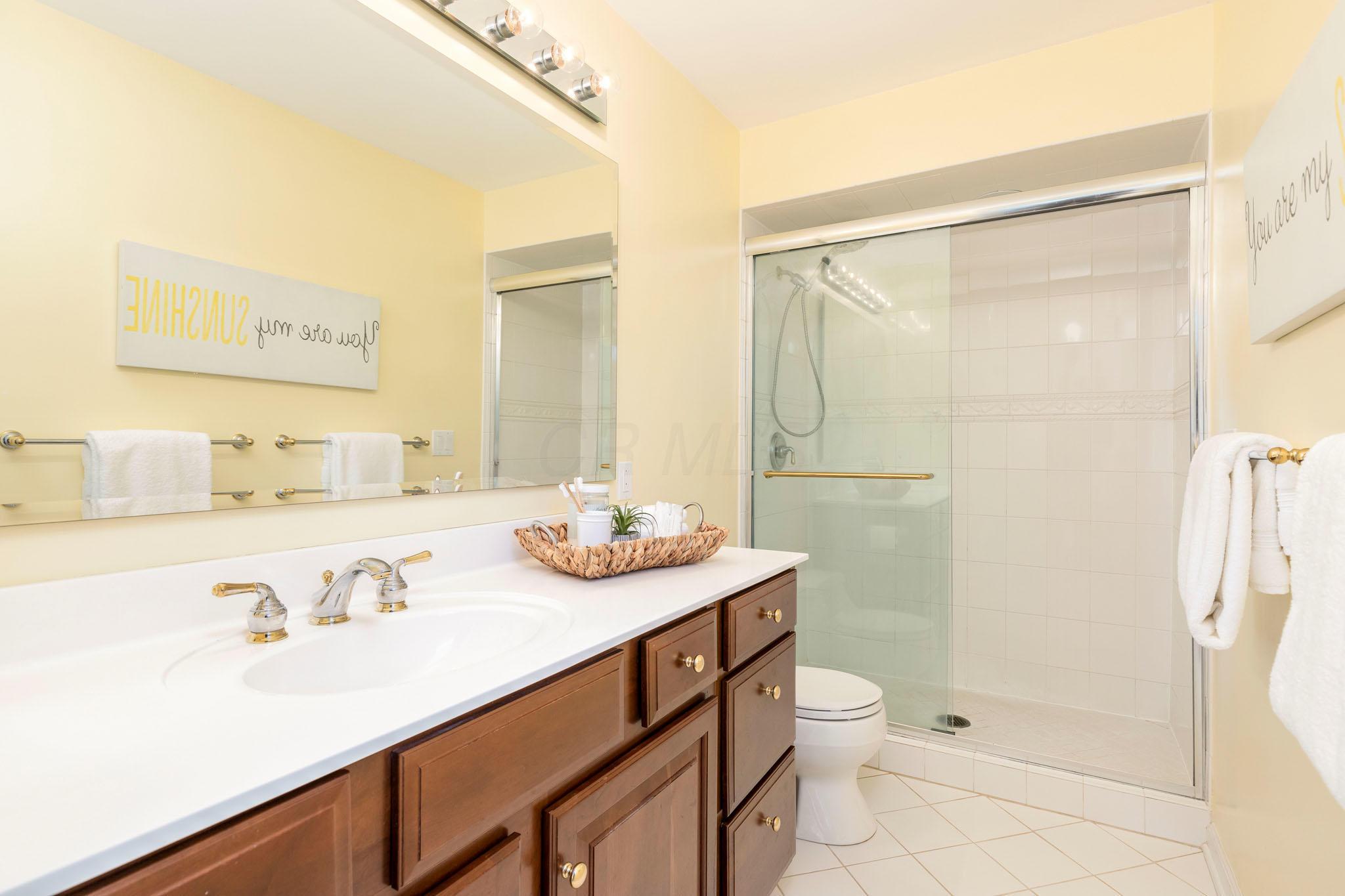 3907 Reed Road Columbus, OH 43220 - Photo 29 of 49