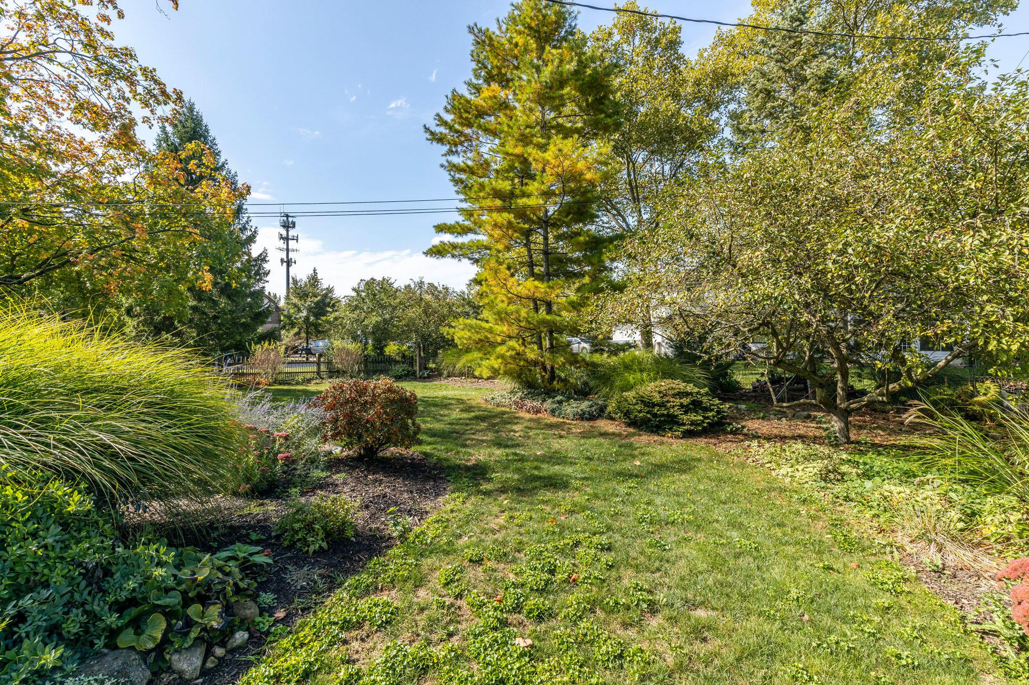 3907 Reed Road Columbus, OH 43220 - Photo 45 of 49