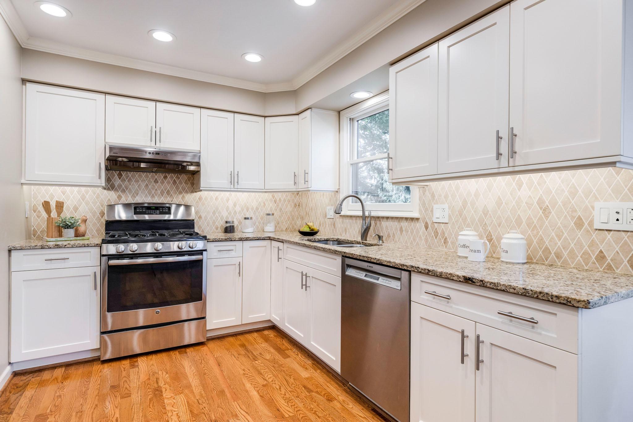 3907 Reed Road Columbus, OH 43220 - Photo 5 of 49