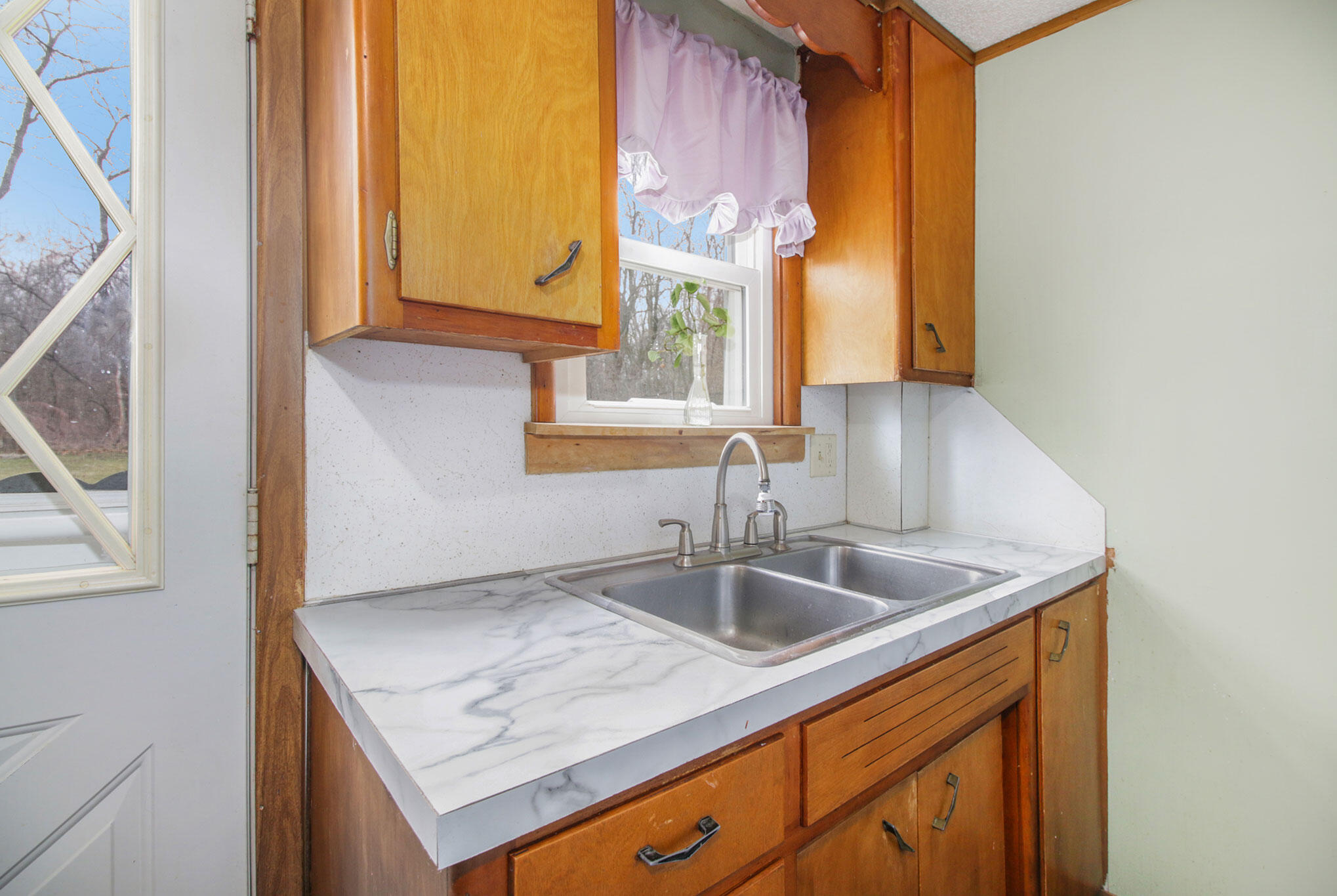 5872 White Road Muskegon, MI 49442 - Photo 11 of 19 Photo-Mar-29,-5-30-18-PM