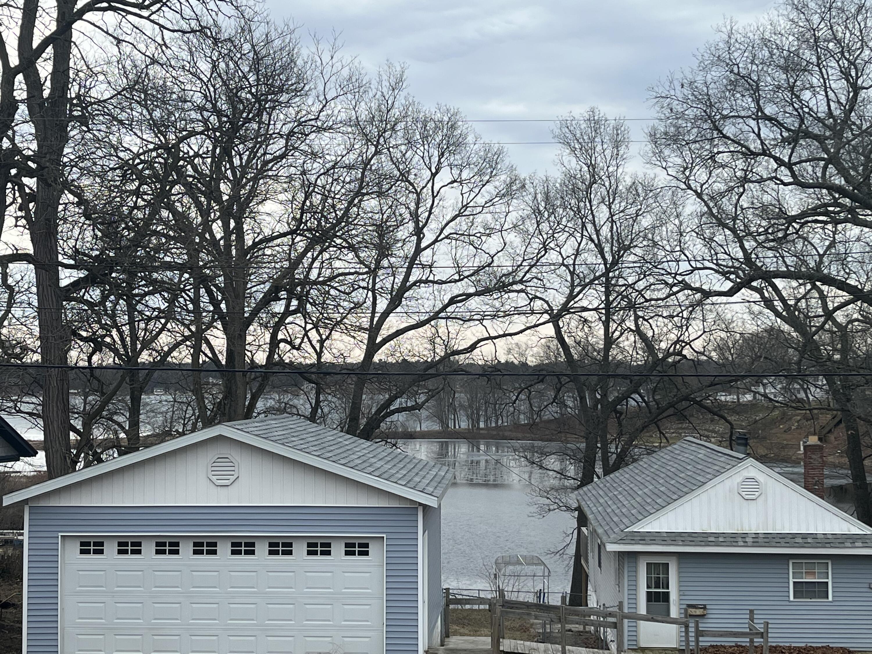 5872 White Road Muskegon, MI 49442 - Photo 4 of 19 Lake View