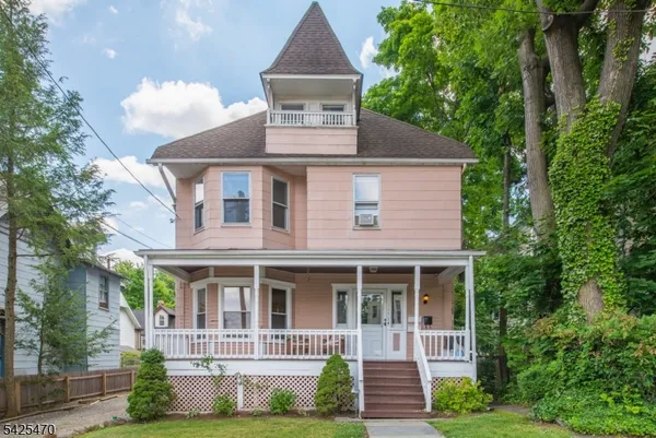 $999,000 | 157 Walnut Street, Unit 2, Montclair, NJ 07042