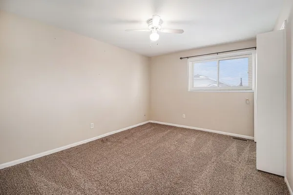 $233,900 | 2617 Knollwood Drive, Crown Point, IN 46307