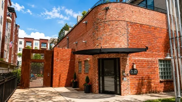 $570,000 | 1717 West Webster Street, Unit F, Houston, TX 77019