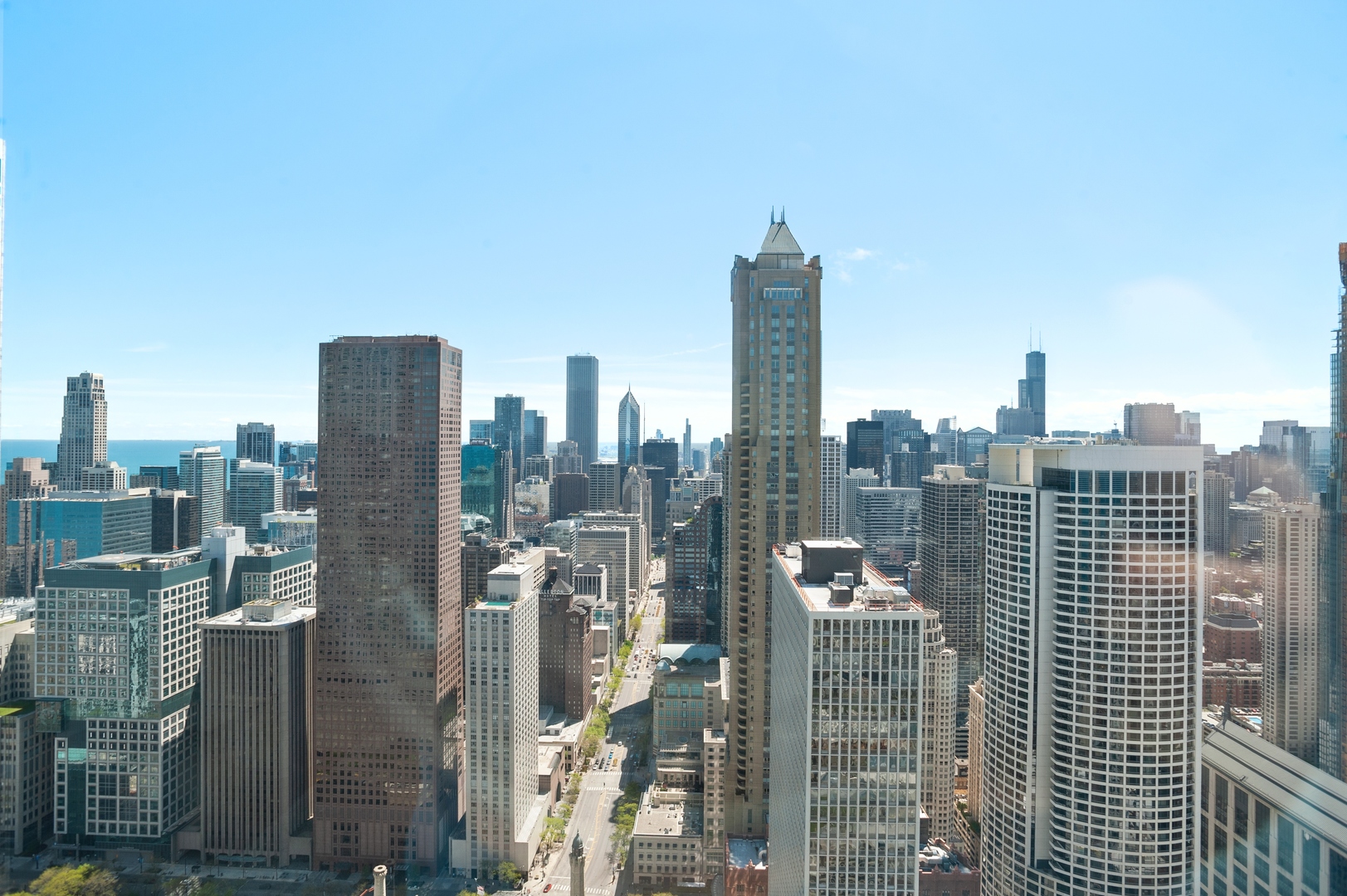 132 East Delaware Place, Unit 4801 Chicago, IL 60611 - Photo 19 of 20 a city view