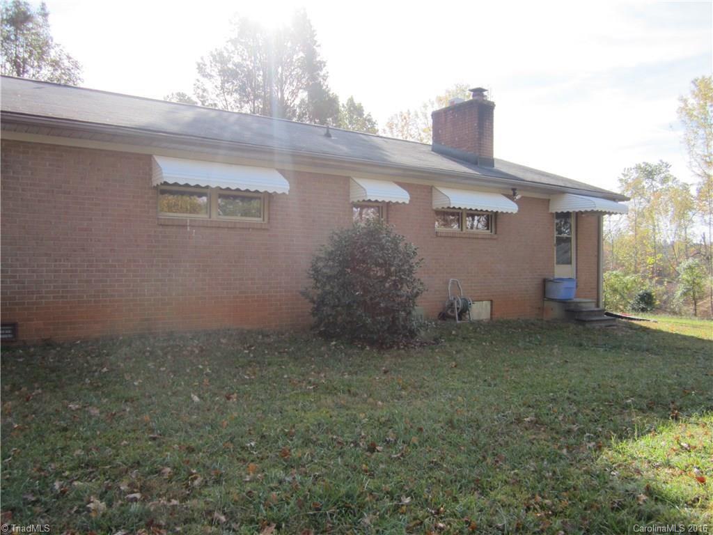 1752 Burkhart Road Lexington, NC 27292 - Photo 5 of 20 Gallery Image 5