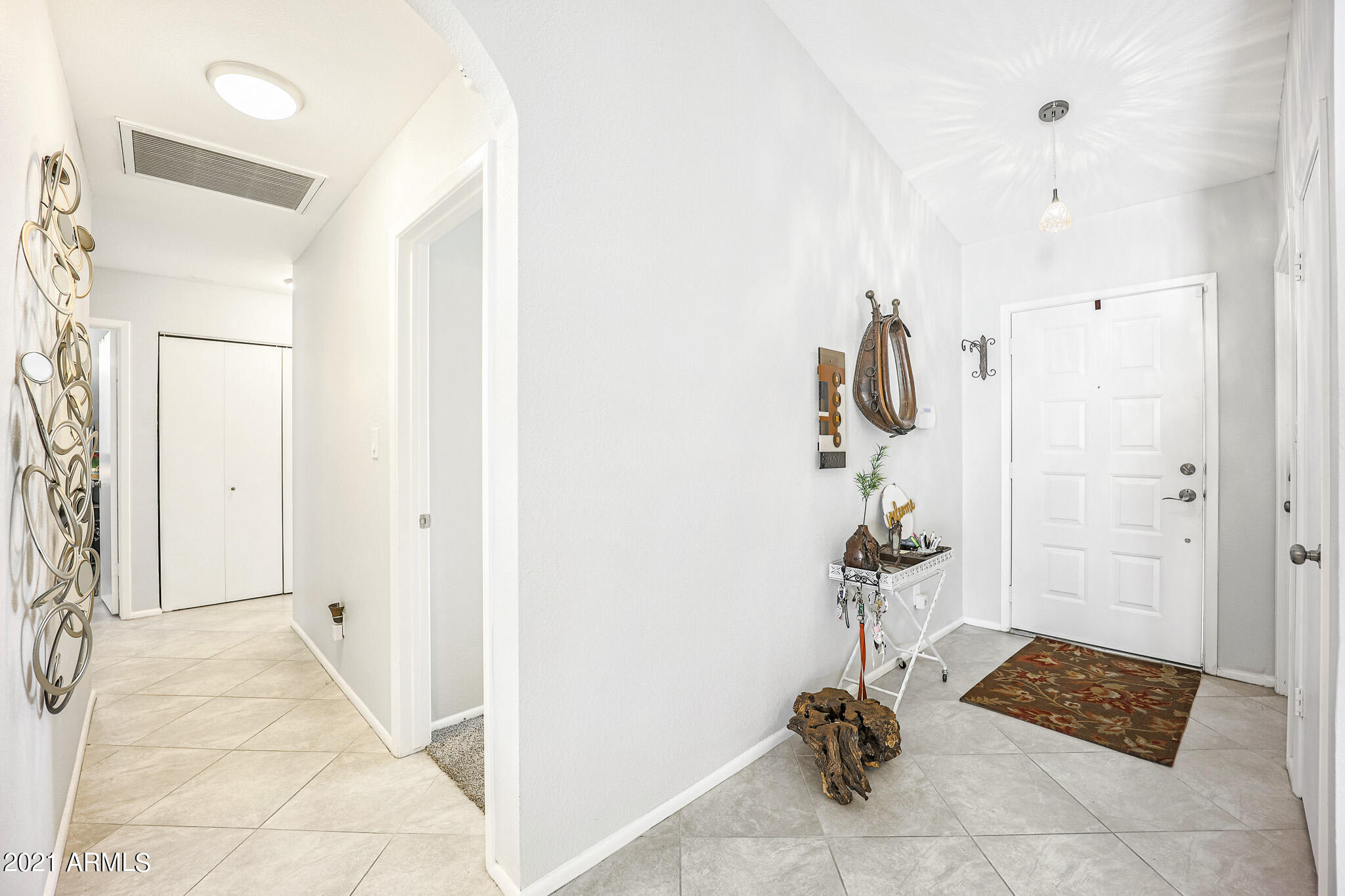 1006 East Grandview Road Phoenix, AZ 85022 - Photo 4 of 14 B (8)
