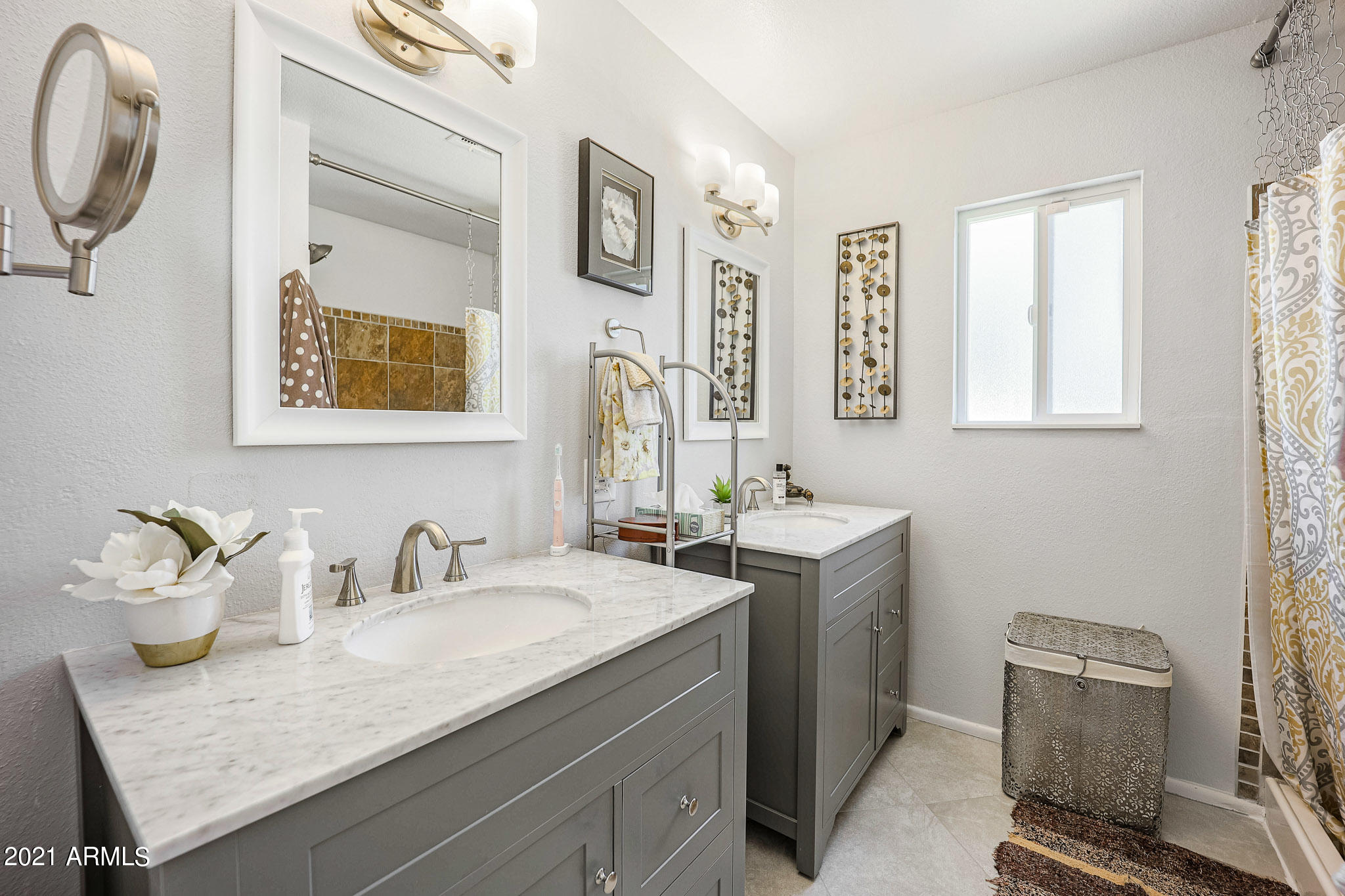 1006 East Grandview Road Phoenix, AZ 85022 - Photo 8 of 14 B (13)
