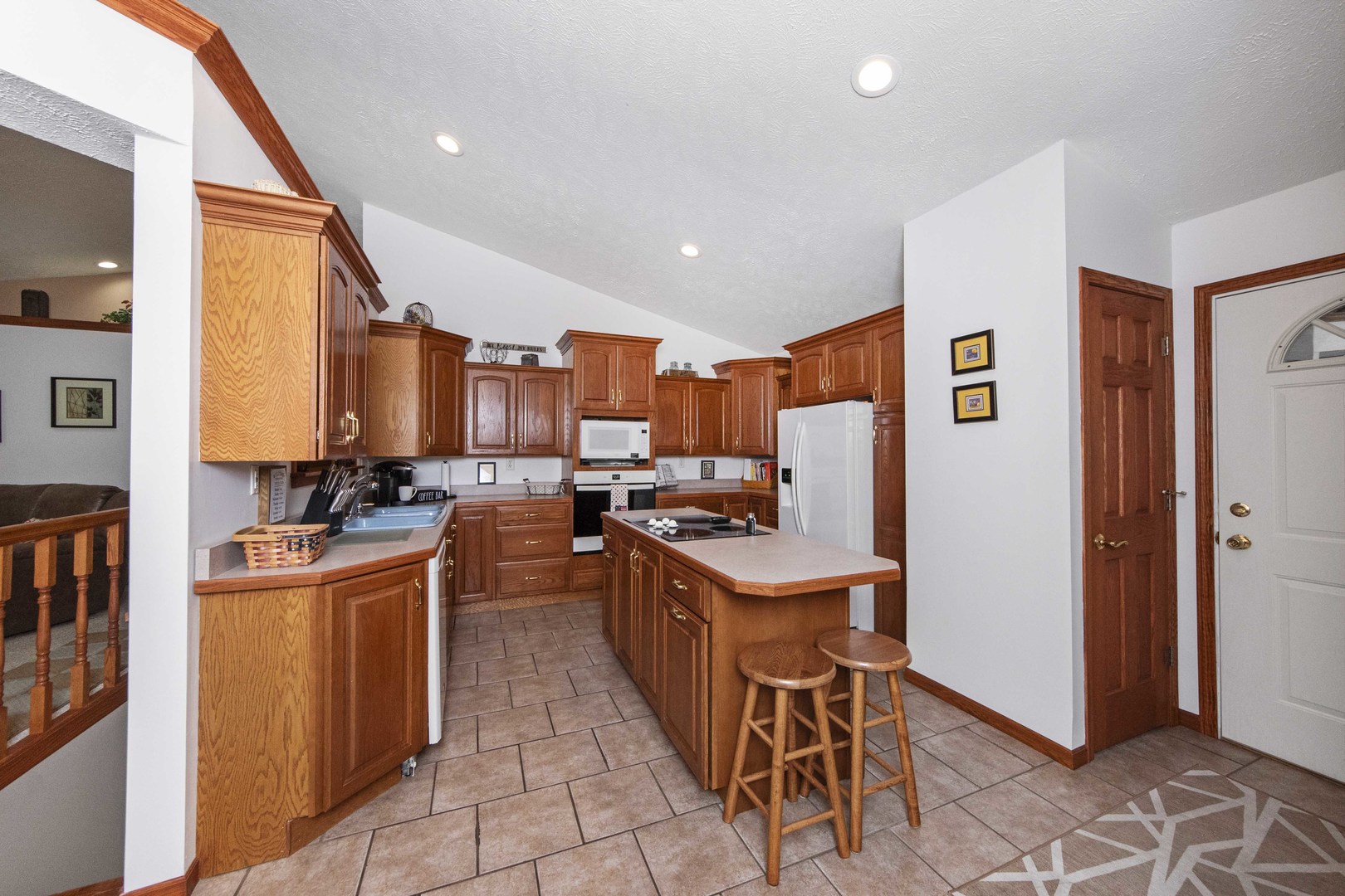 711 Alice Street Minonk, IL 61760 - Photo 6 of 37