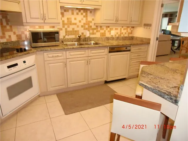 $3,950 | 3500 Galt Ocean Drive, Unit 1902, Fort Lauderdale, FL 33308