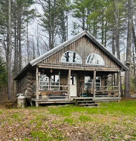 $155,800 | 17 Faulkner Hill Road, Starks, ME 04911